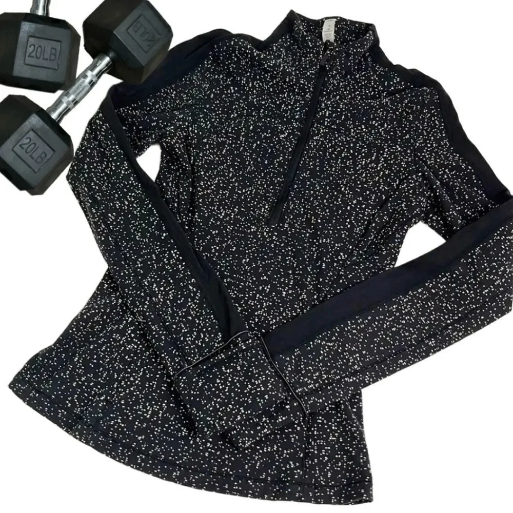 Lululemon Run Briskly 1/2 Zip Top Jacquard Black White Thumbholes #W3BVAS